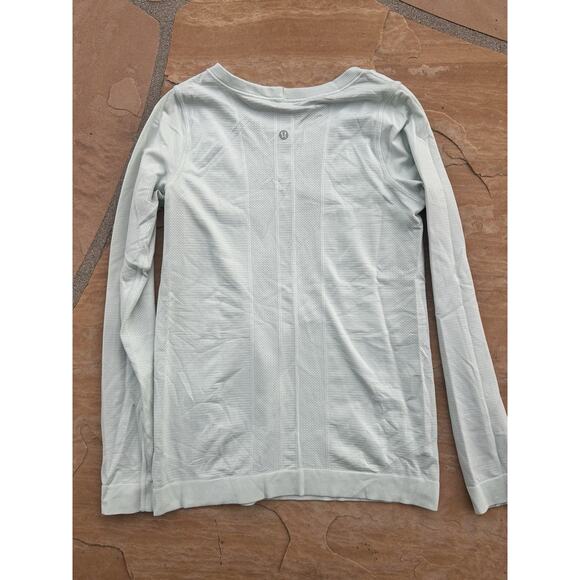 Lululemon Shirt Womens 6 Green Swiftly Tech Long-Sleeve Crewneck Yoga Athletic - Picture 2 of 4